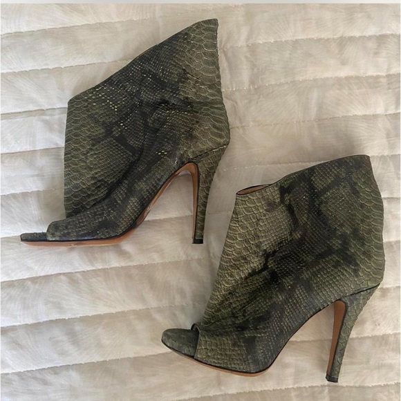 Maison Margiela Snakeskin Peeptoe Wide Calf Booties - Picture 2 of 8